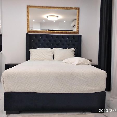 Despina'S Palace Apt Downtown Heraklion  Bagian luar foto