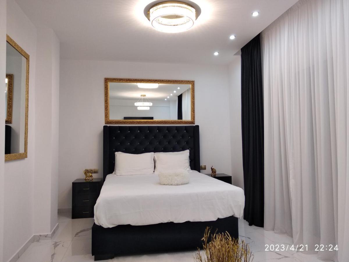 Despina'S Palace Apt Downtown Heraklion  Bagian luar foto
